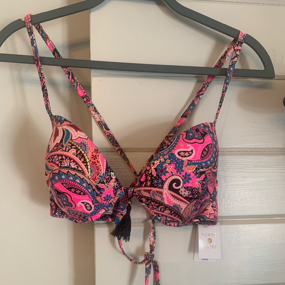 Bikini top. NWT. Vibrant pink/multi print.